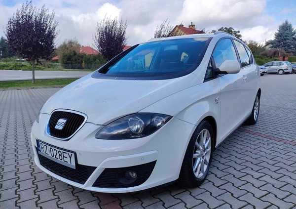 Seat Altea XL cena 19900 przebieg: 201211, rok produkcji 2009 z Rzeszów małe 172